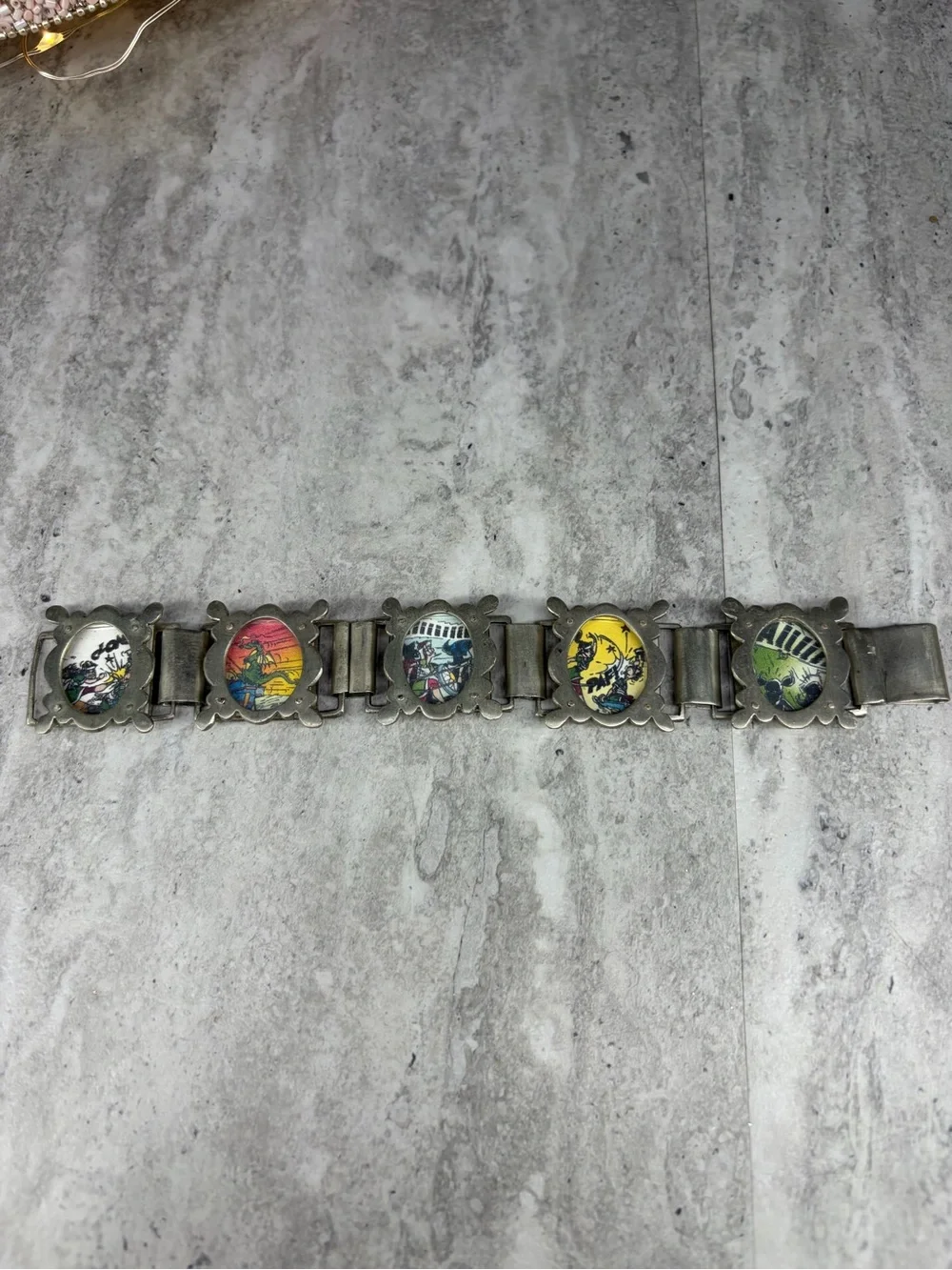 Picture Frame Vintage Five-Panel Bracelet Silver Tone Jewelry 6 1/2